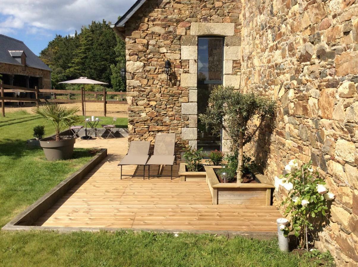 Manoir De Kermilven Bed & Breakfast Tremeven  Exterior photo